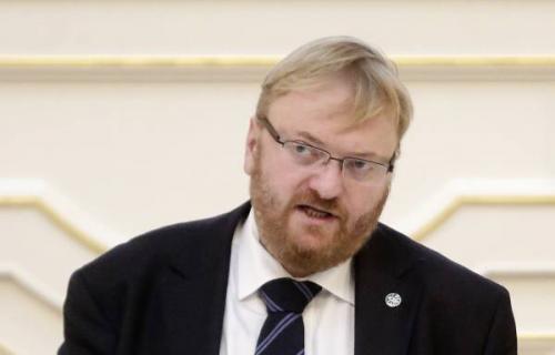 Милонов попросил Полтавченко ускорить реновацию жилья в Петербурге