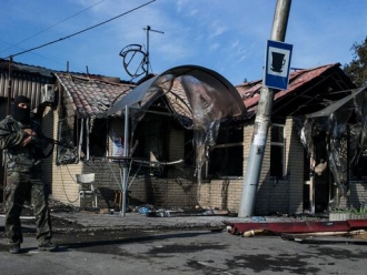 Ночью в городе Счастье украинская армия обстреляла жилой дом и кафе
