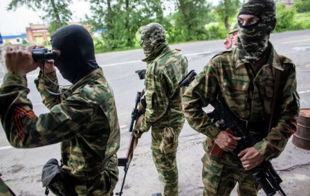 Все воинские части Луганска и на восток от него до границы с Россией, находятся под контролем ЛНР