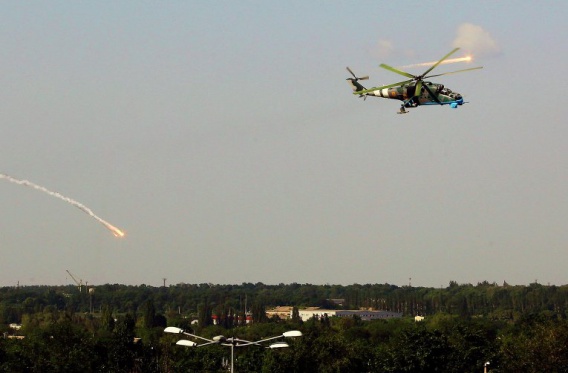 Ополченцы сбили под Славянском вертолёт с украинским генералом на борту