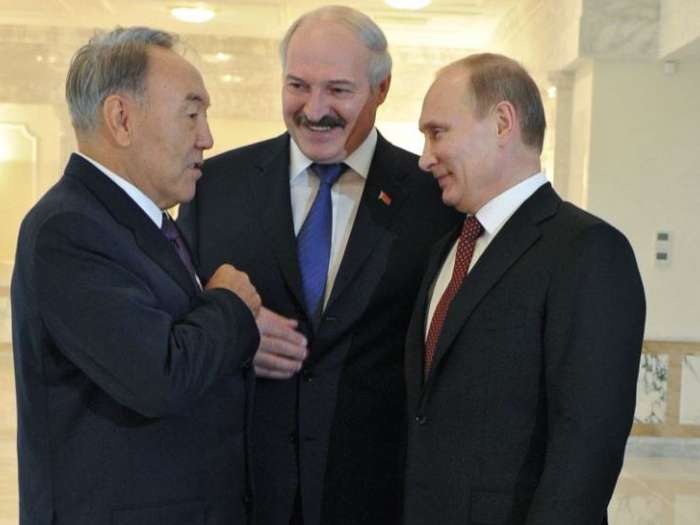 Россия, Казахстан и Белорусь создали Евразийский союз