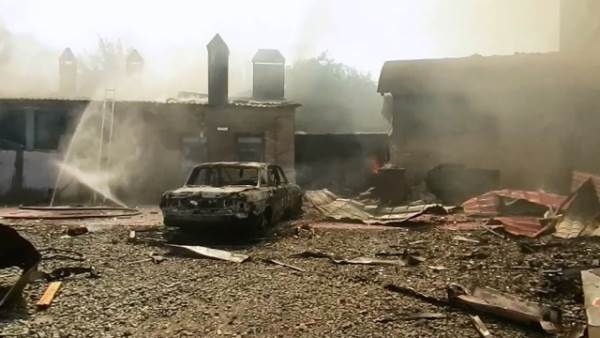 В Славянске обстреляли рынок и жилые дома. Есть жертвы.