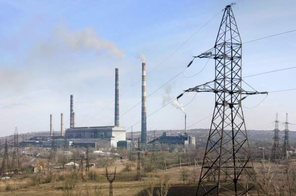 Украинская армия начала уничтожать электростанции