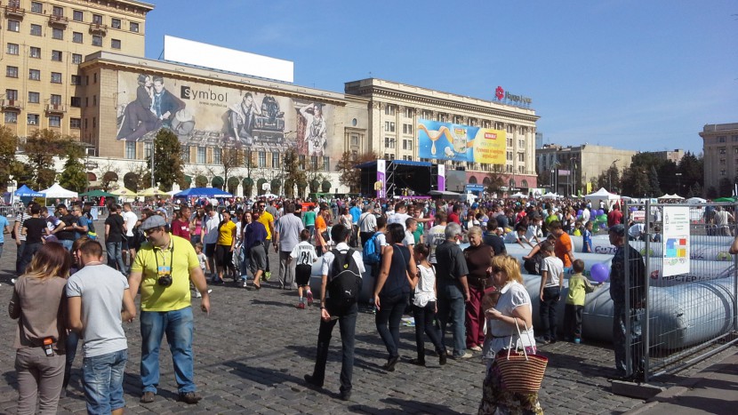На шествиях в Харькове ультрас становится всё меньше