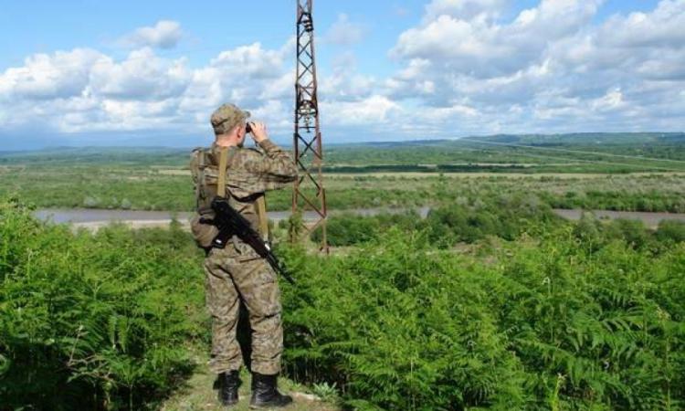 На украинском снаряде подорвался российский пограничник