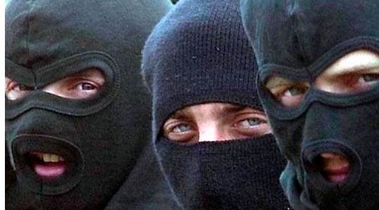 Военные ДНР разыскивают бандитскую группировку "Батальон Чечен"