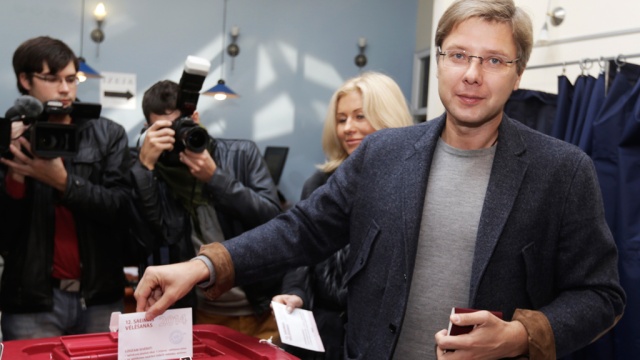 На выборах в Латвии побеждает русскоязычная партия