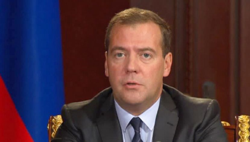 Медведев: мы ничего не хотим от Обамы