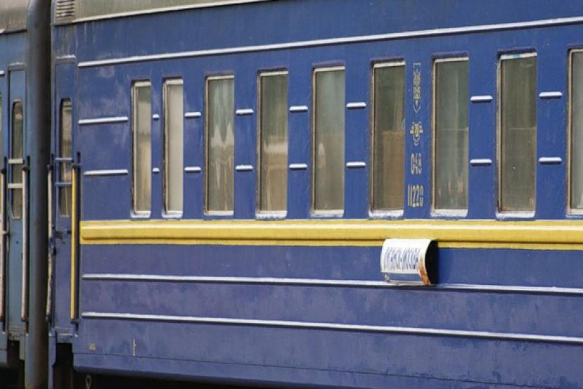 Аваков требует отменить поезд Севастополь - Мариуполь