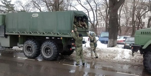 Какая причина появления войск в Одессе?