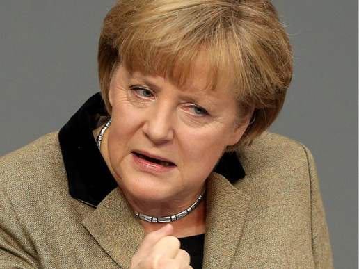 Меркель: "Германия не будет поставлять вооружение Украине"