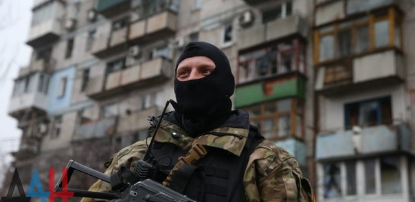 Сообщение от военкора с позывным "Степь": Спецназ Армии ДНР проводит разведку боем в Карловке и Марьинке