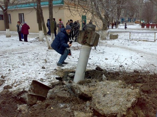 На пути к Славянску: В Краматорске ополченцы атаковали штаб АТО