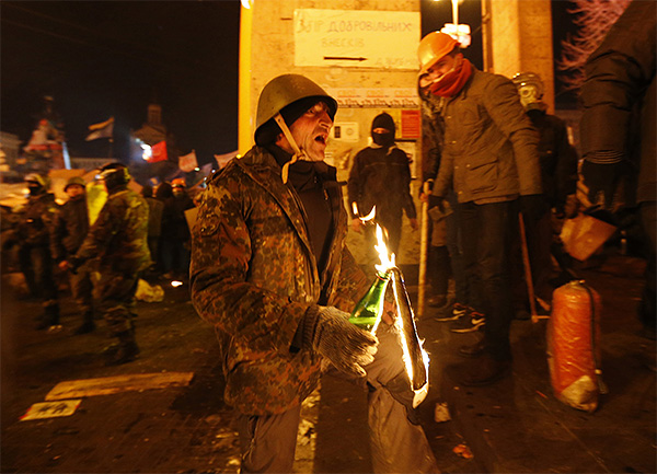 Бомжи с Майдана стали ветеранами войны