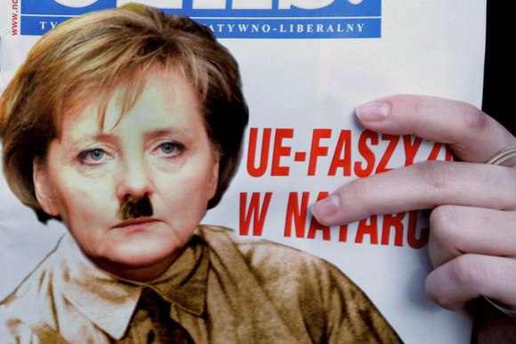 Меркель угрожает новыми санкциями против России