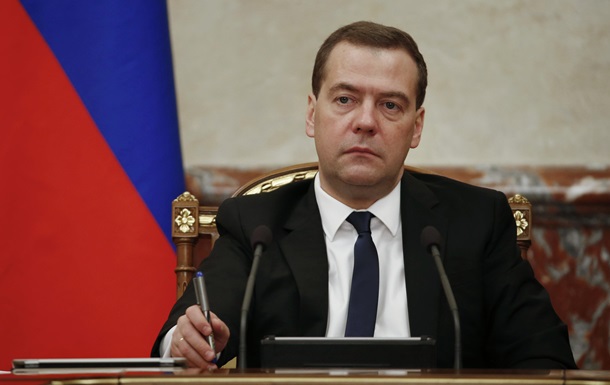 Медведев поручил Газпрому поставить "гуманитарный" газ на Донбасс