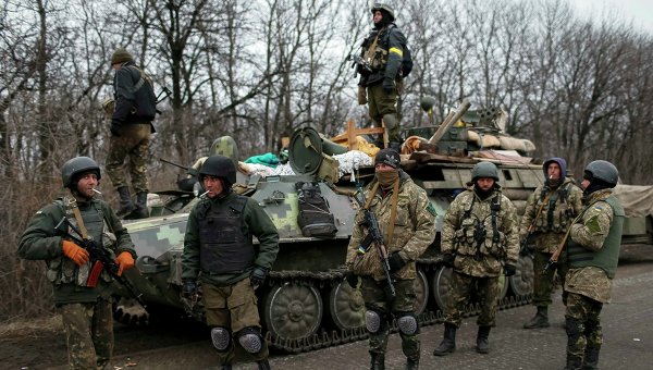 Украина срывает отвод техники, устраивая провокации с обстрелом ополченцев