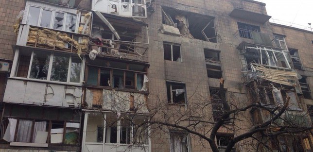 В Донецке в результате обстрела ВСУ повреждены школа и 20 многоэтажных домов