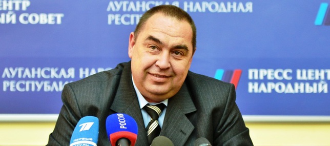Плотницкий планирует лично выдать 5 мая первые паспорта ЛНР
