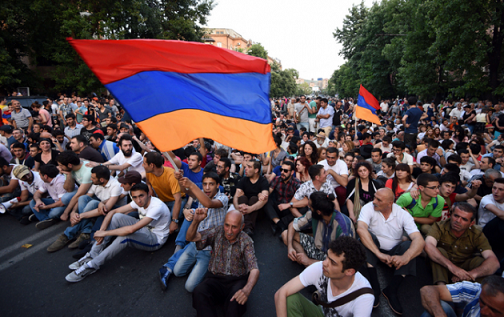 Майдан в Армении выдвинул властям ультиматум