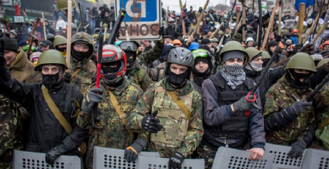 Немецкие СМИ: "Правый сектор" всё сильнее раскачивает режим Порошенко