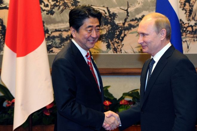 Япония не готова принять Путина, пока не узнает его позицию по Курилам