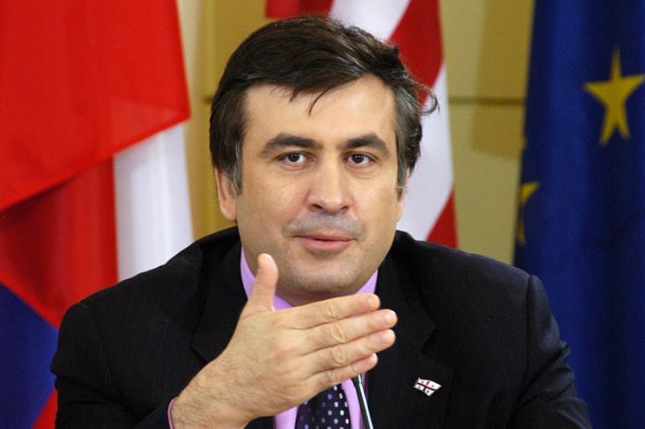 Саакашвили - звезда недели: связан с КГБ, сдал позиции ВСУ да с коррупцией боролся