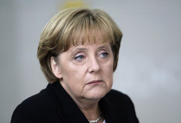 Группа юристов подала на Меркель в суд из-за ее миграционной политики