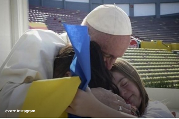 Папа Римский Франциск с украинцами в Инстаграм