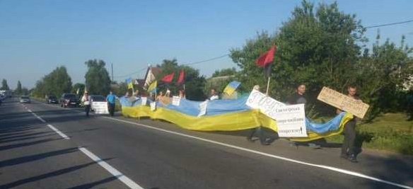 «Правый сектор» пытался сорвать Крестный ход за мир на Донбассе