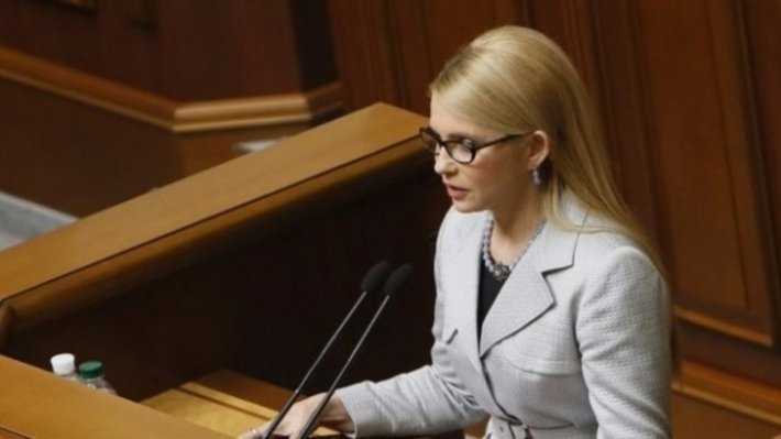 Тимошенко: власть травит бизнес и поджигает телеканалы