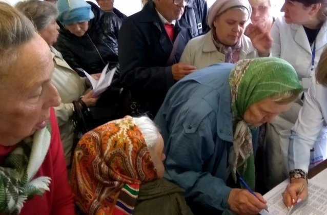 Голодомор в 21 веке: киевские пенсионеры в очередях за бесплатным супом