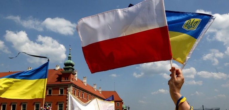 «Ребенка называют «бандеровским курвом» - украинцев притеснили в Польше