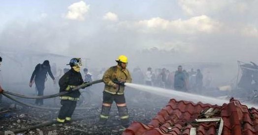 Сильнейшие взрывы на ярмарке фейерверков в Мексике — погибли 29 человек