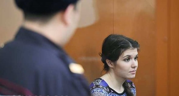 Суд назначил наказание сбежавшей в ИГИЛ студентке Карауловой