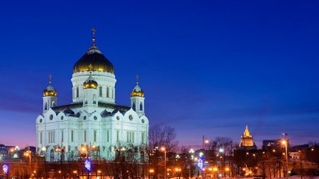 Православные жители России встречают Рождество Христово