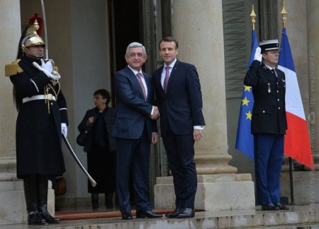 В Париже проходит встреча президентов Армении и Франции