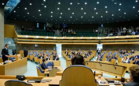 Парламент Нидерландов отменил закон о референдуме, блокировавший ассоциацию Украины