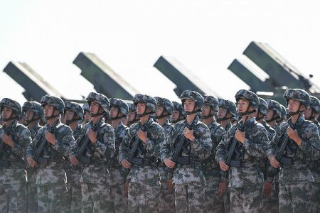 Китай увеличит военный бюджет на 8,1% - до 1,11 триллиона юаней 