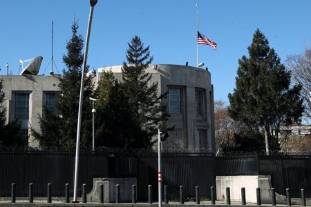 Посольство США в Анкаре временно приостановило работу