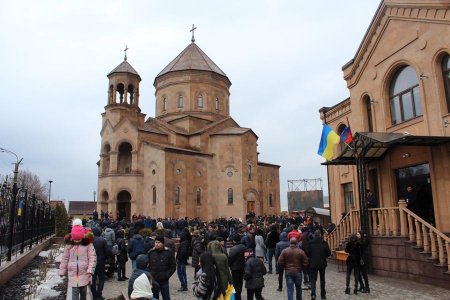 В Днепре открыли крупнейший в Восточной Европе храм Армянской апостольской церкви