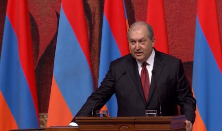 Армен Саркисян вступил в должность президента Армении