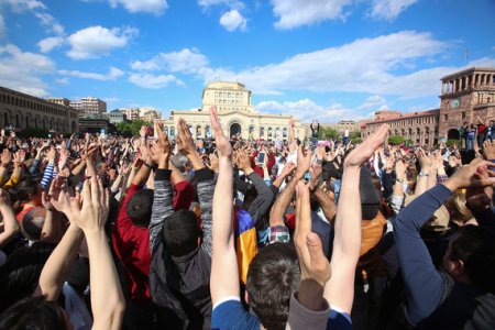 В Армении возобновились протесты