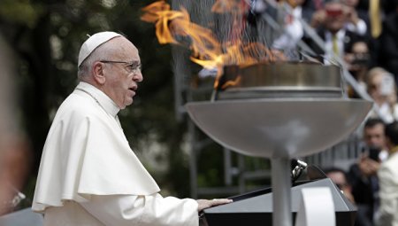 Папа римский обеспокоен ситуацией на Ближнем Востоке