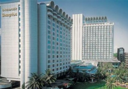 В Сингапуре полностью забронирована гостиница Shangri-La , где могут встретиться Трамп и Ким Чен Ын