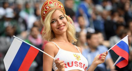 Время шлюх: россиянки на мундиале позорят себя и страну
