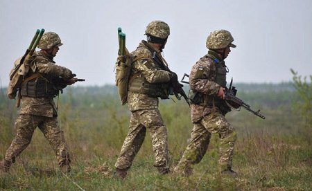 Украинские военные взяли целый поселок в Донбассе