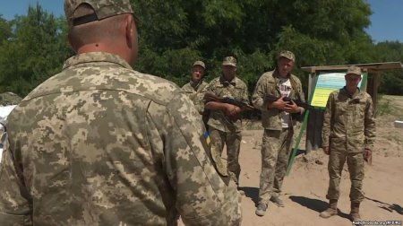 Трое военнослужащих погибли во время учений в Украине