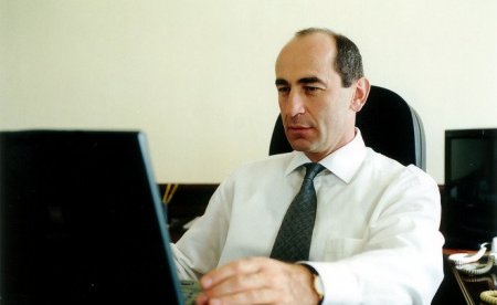 Арестован второй президент Армении Роберт Кочарян