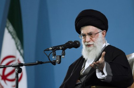 Аятолла Хаменеи увидел корень экономических проблем Ирана в ошибках руководства